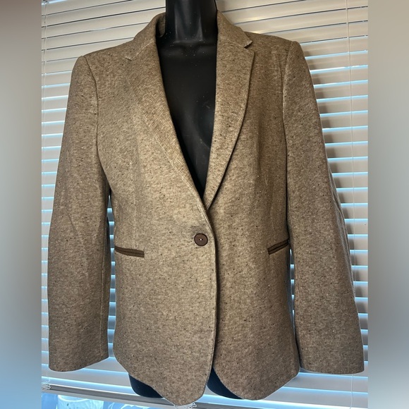 Zara Women's Beige Blazer with Brown Elbow Patches - Picture 2 of 9